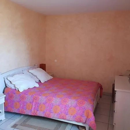 Hugo 44 Villa *